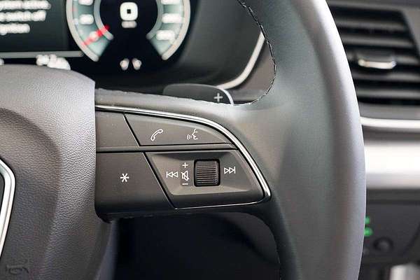 2025 Audi Q5 45 TFSI Sport FY