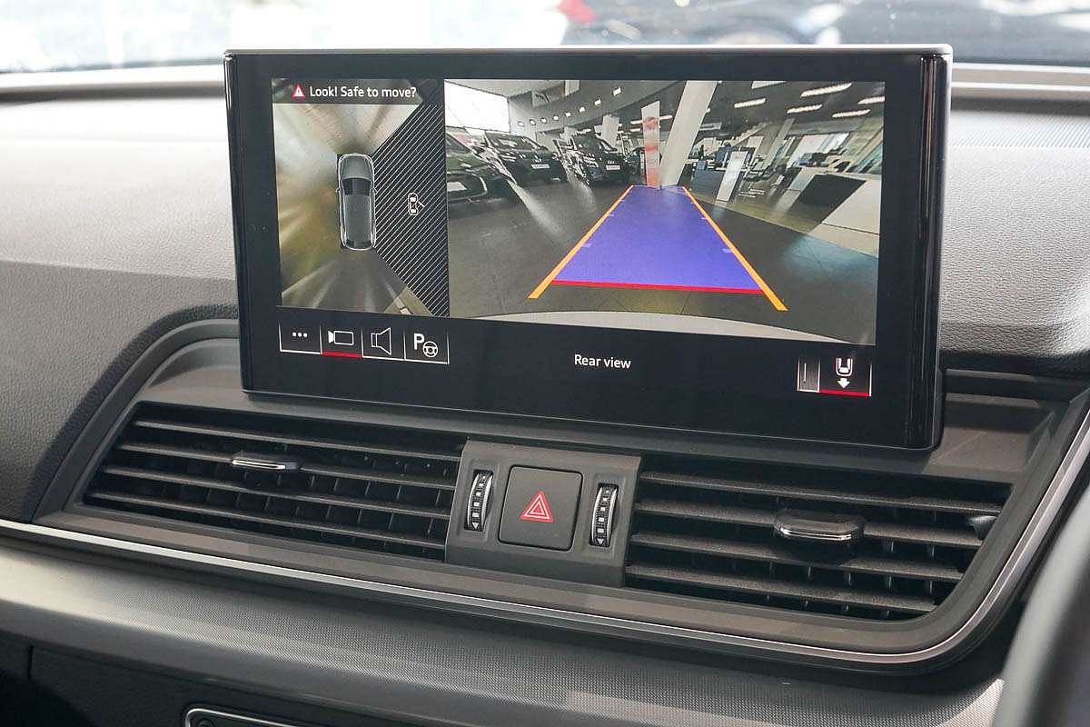 2025 Audi Q5 45 TFSI Sport FY