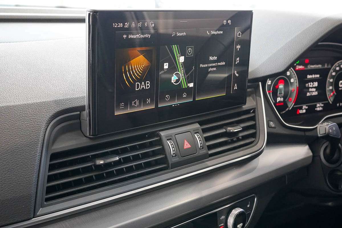 2025 Audi Q5 45 TFSI Sport FY