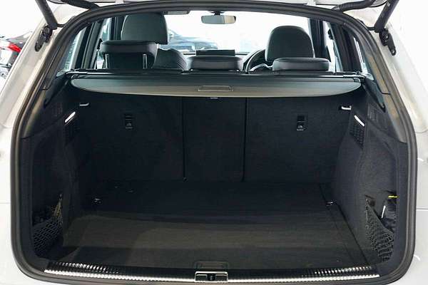 2025 Audi Q5 45 TFSI Sport FY