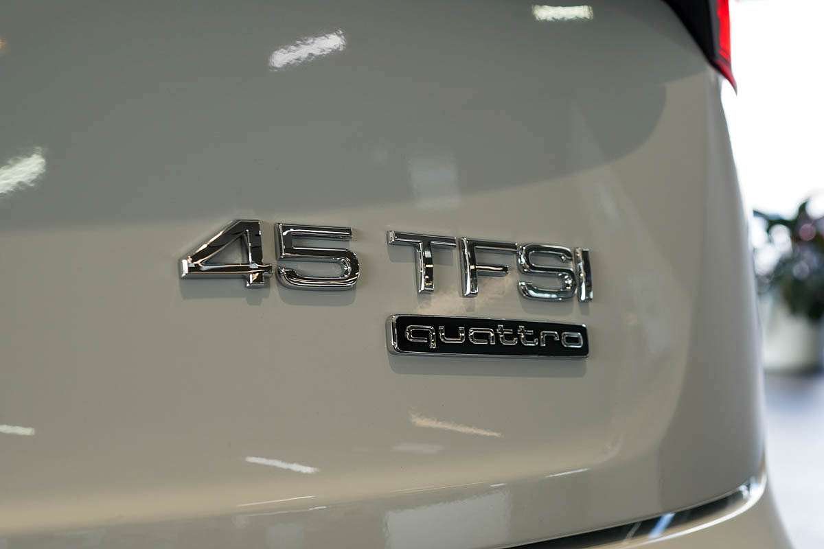 2025 Audi Q5 45 TFSI Sport FY