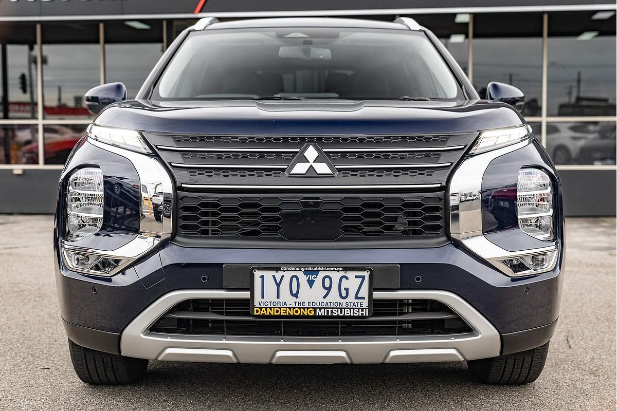 2023 Mitsubishi Outlander LS ZM