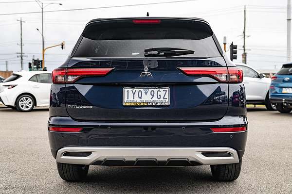 2023 Mitsubishi Outlander LS ZM