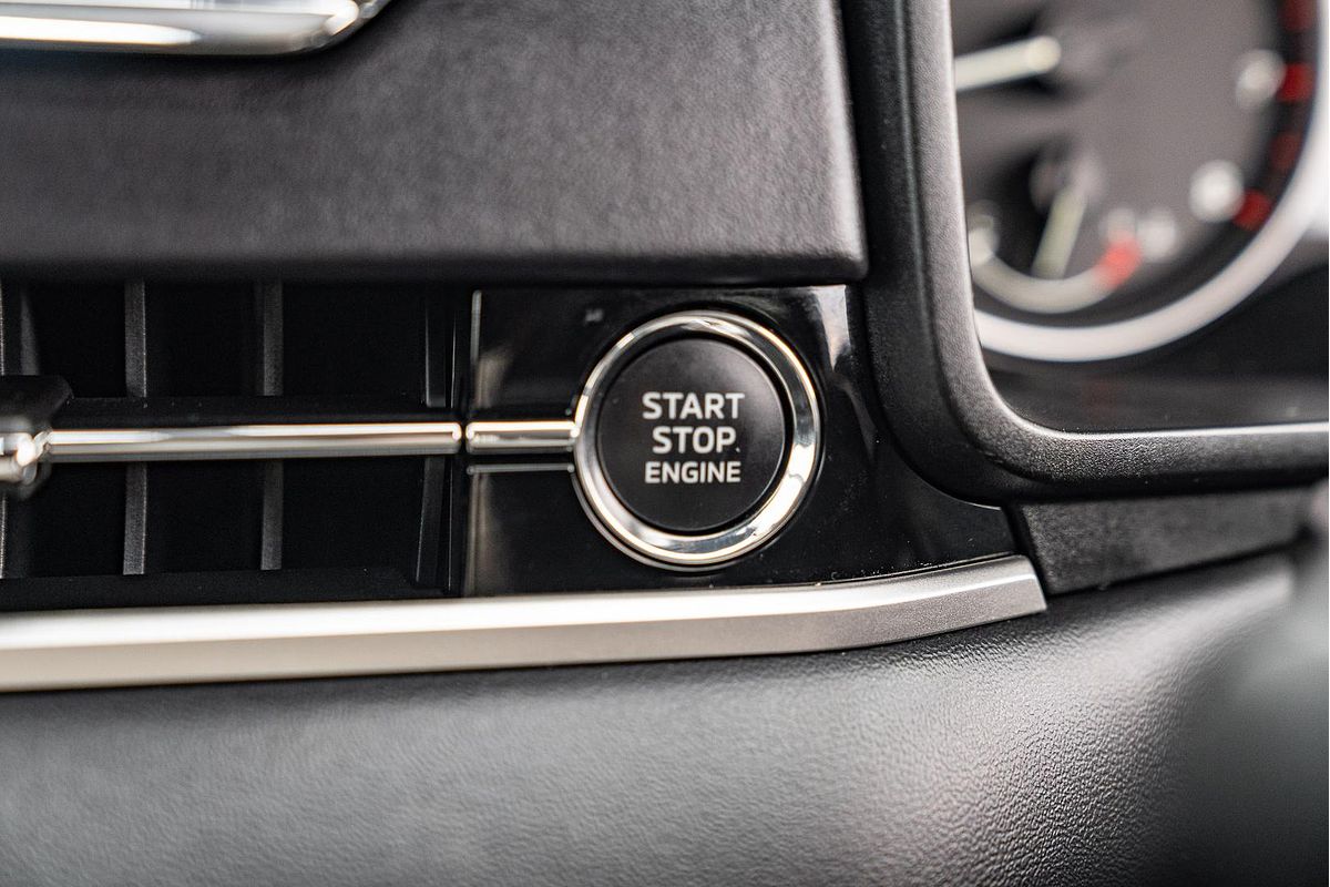 2023 Mitsubishi Outlander LS ZM