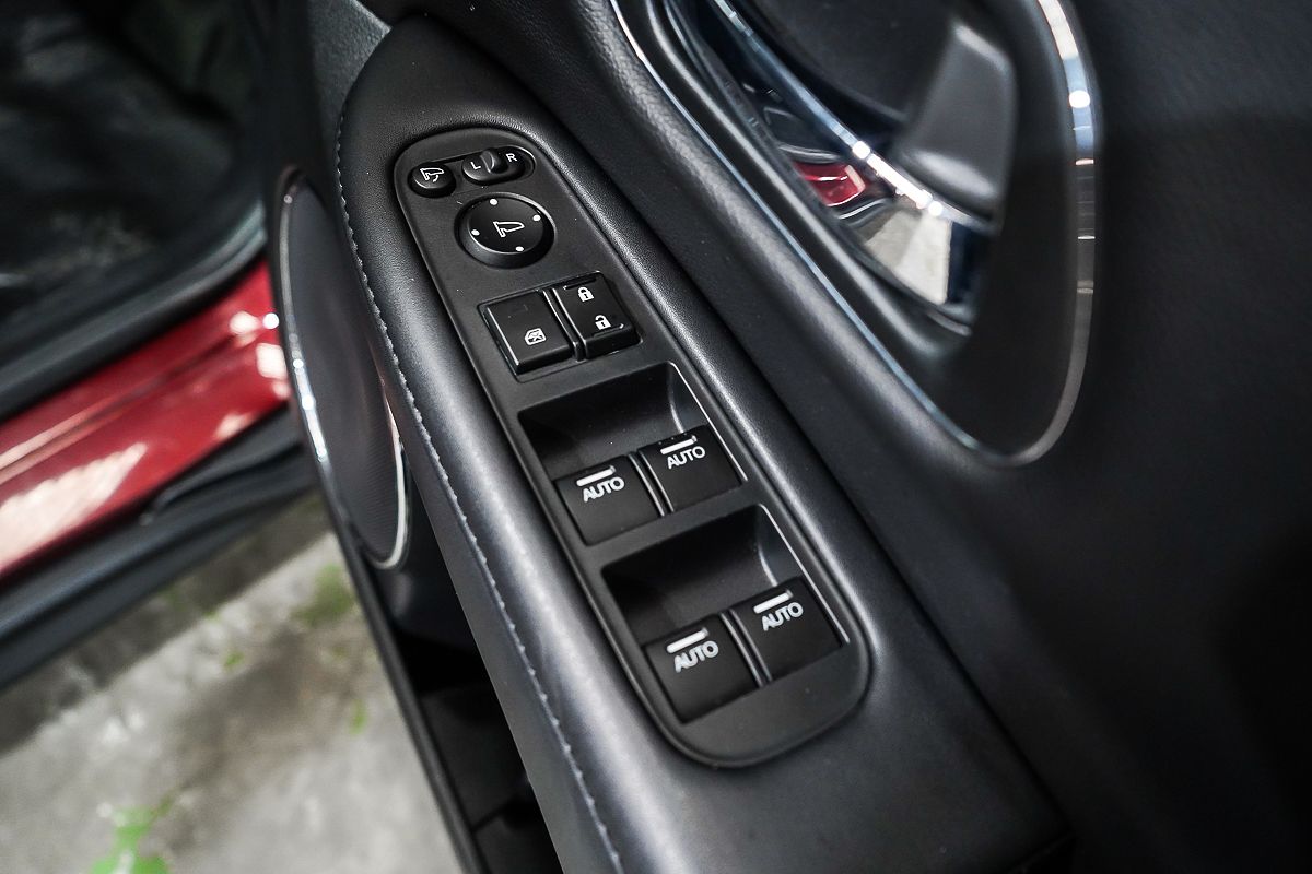 2015 Honda HR-V VTi-L