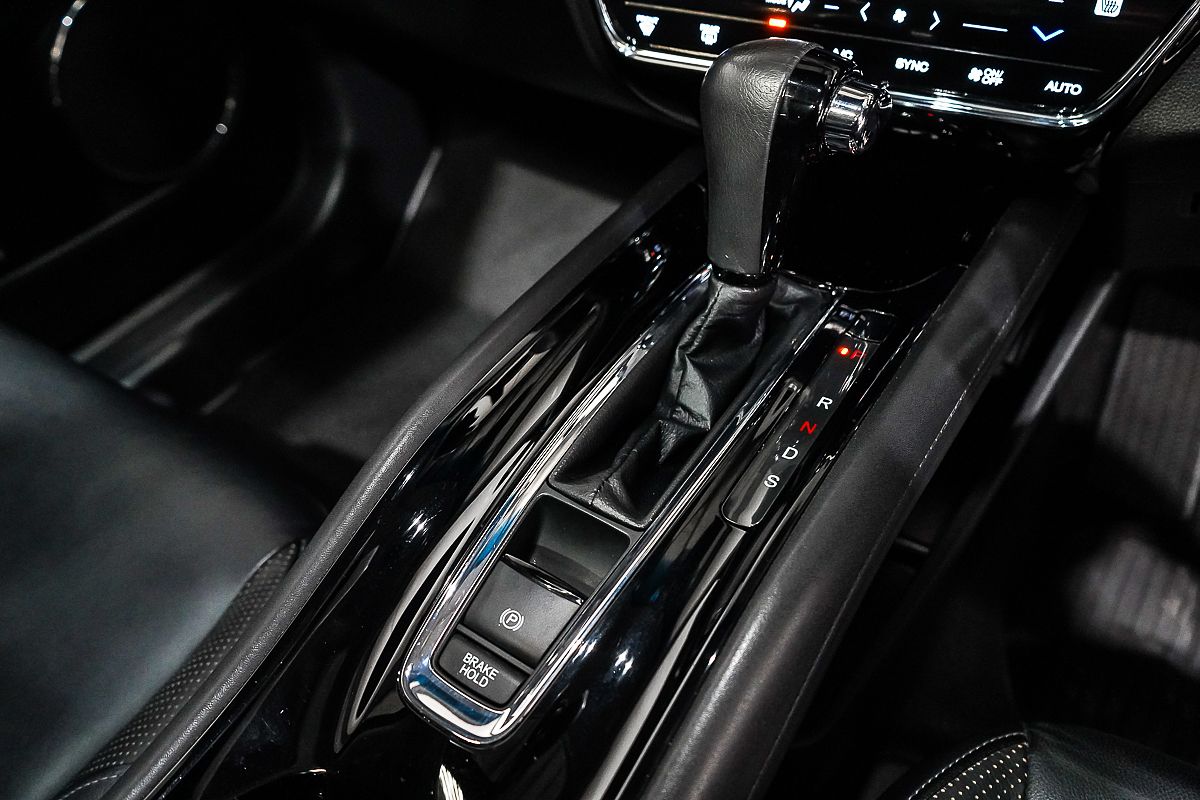 2015 Honda HR-V VTi-L