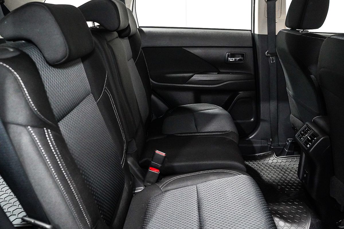 2021 Mitsubishi Outlander ES ZL
