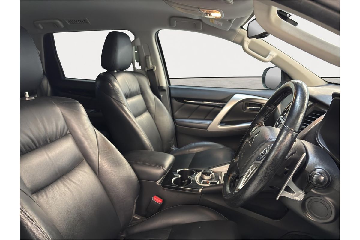 2016 Mitsubishi Pajero Sport GLS QE