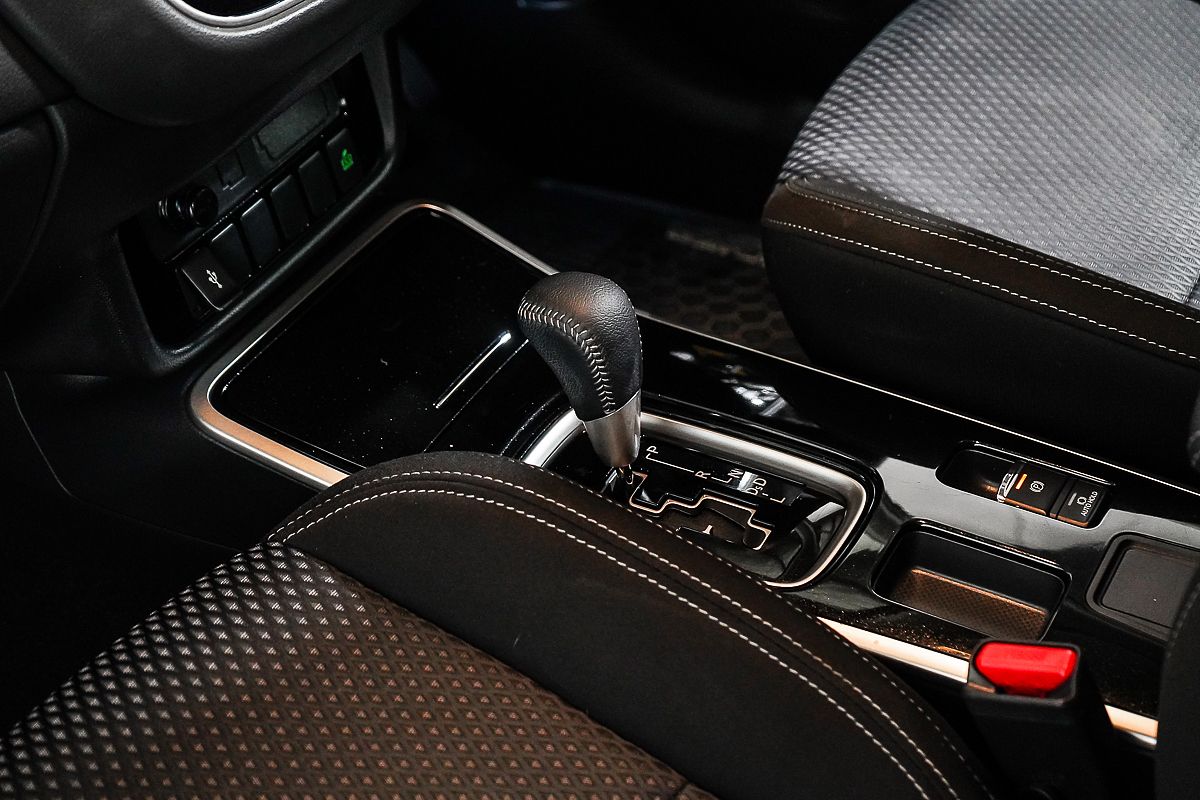 2021 Mitsubishi Outlander ES ZL