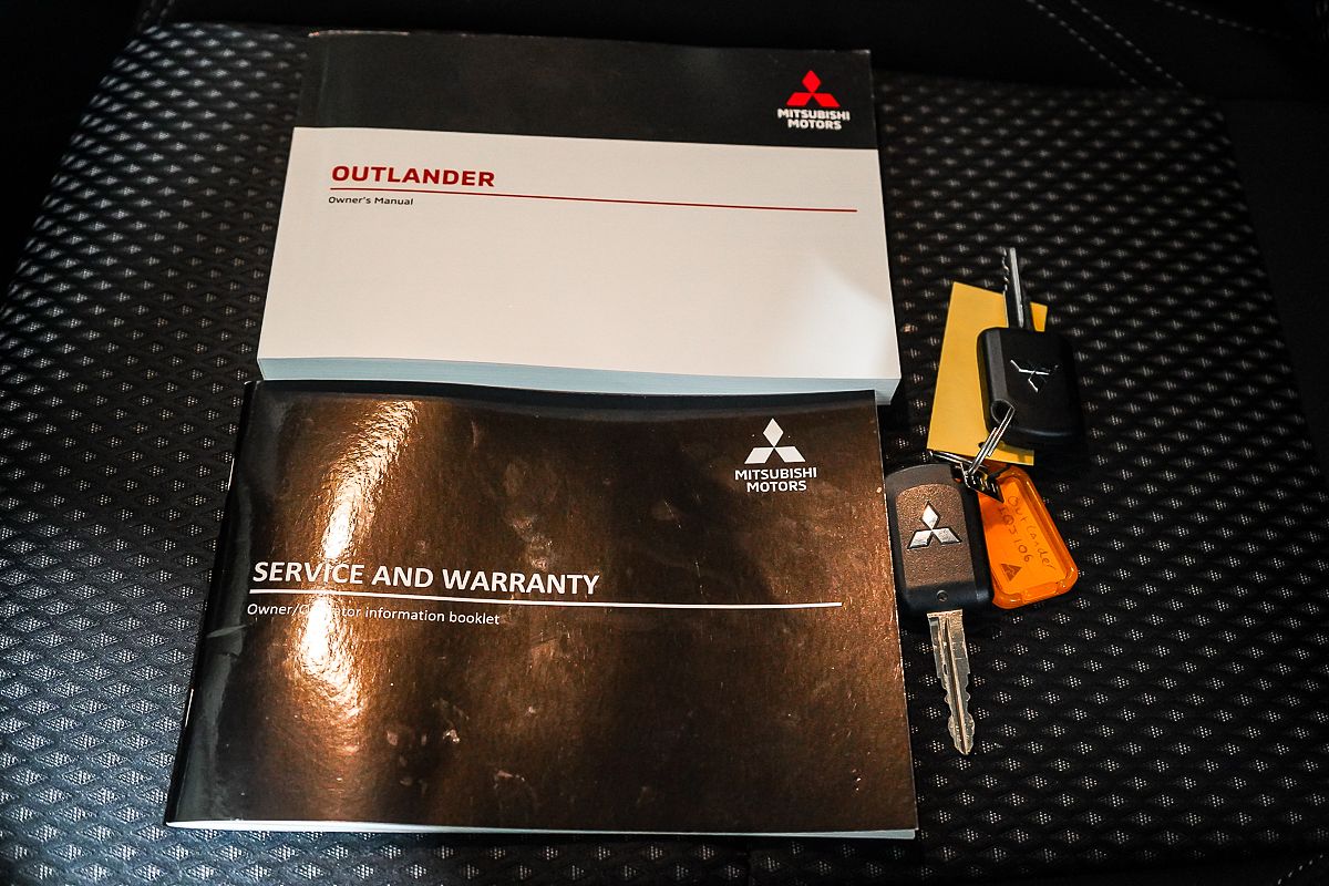 2021 Mitsubishi Outlander ES ZL