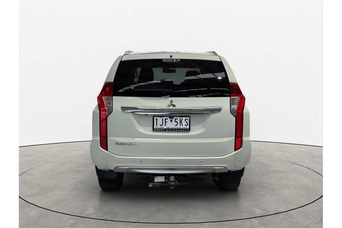 2016 Mitsubishi Pajero Sport GLS QE