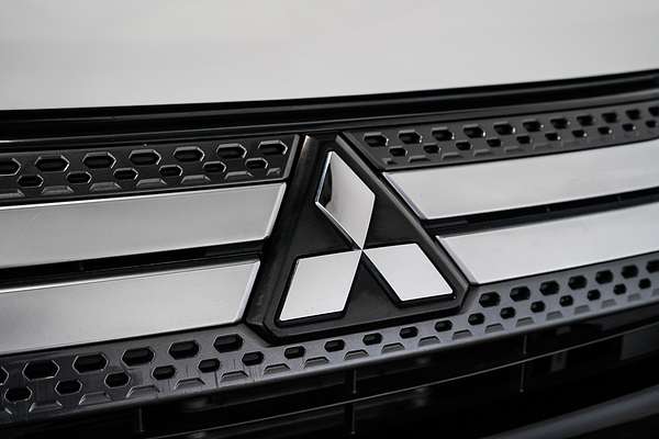 2021 Mitsubishi Outlander ES ZL