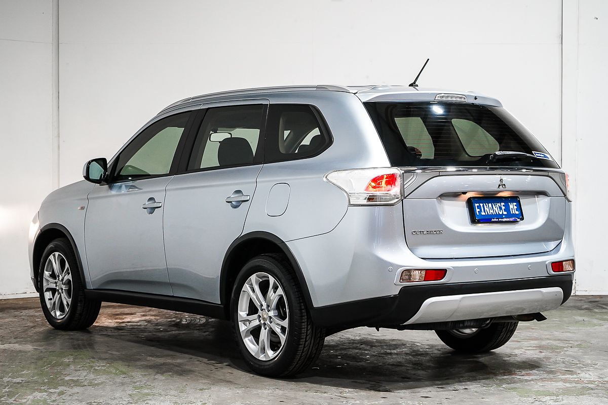 2014 Mitsubishi Outlander ES ZJ