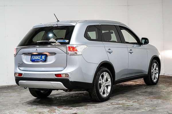 2014 Mitsubishi Outlander ES ZJ