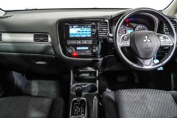 2014 Mitsubishi Outlander ES ZJ