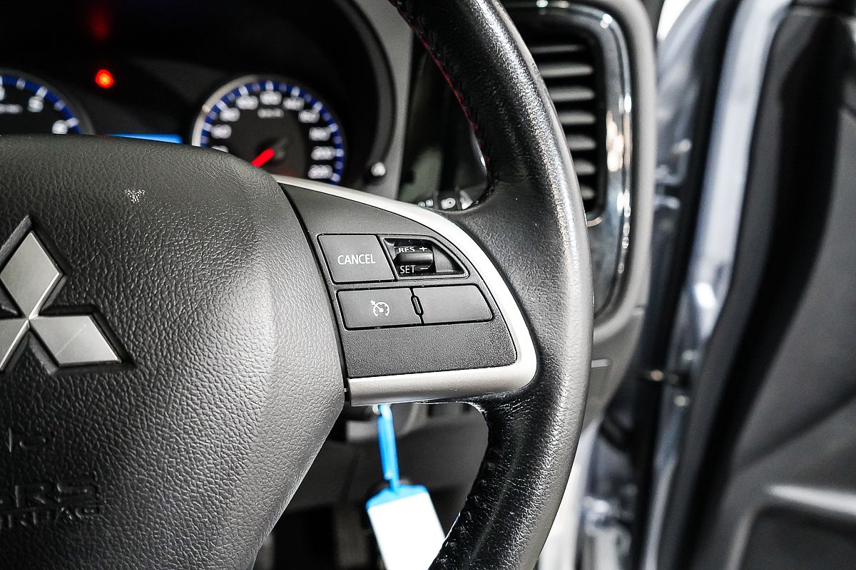 2014 Mitsubishi Outlander ES ZJ