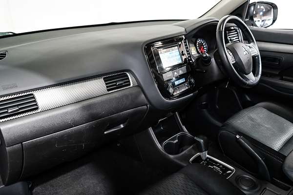 2014 Mitsubishi Outlander ES ZJ