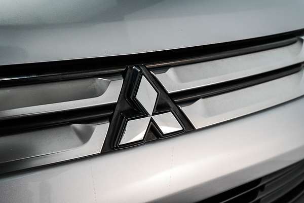 2014 Mitsubishi Outlander ES ZJ