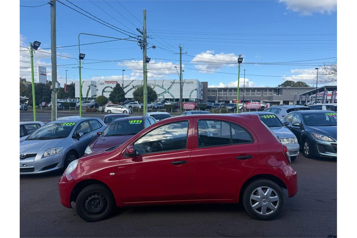 2011 Nissan Micra ST K13