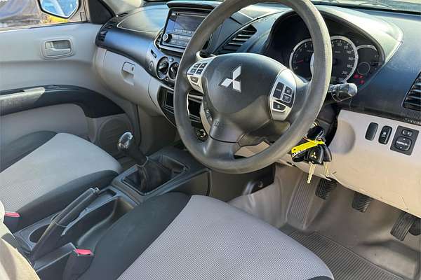 2014 Mitsubishi Triton GLX MN Rear Wheel Drive