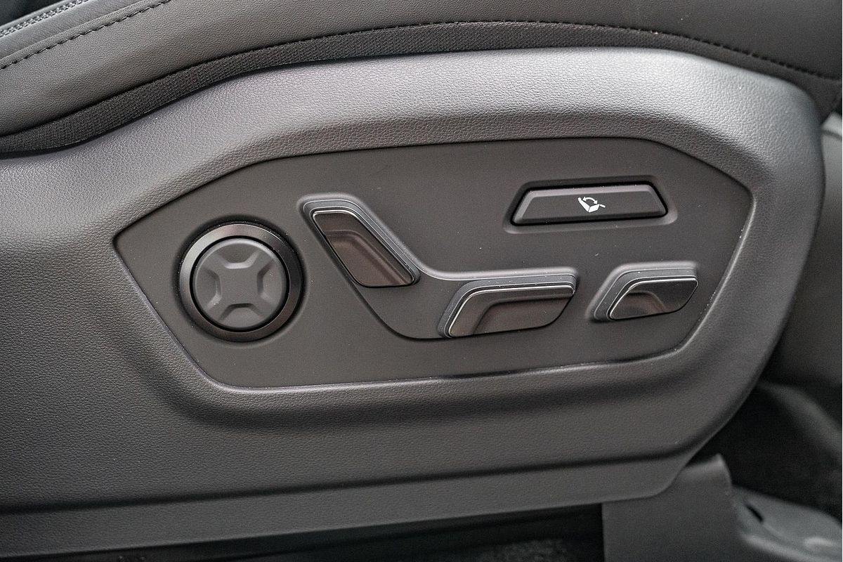 2025 Hyundai Santa Fe Hybrid Calligraphy MX5.V1
