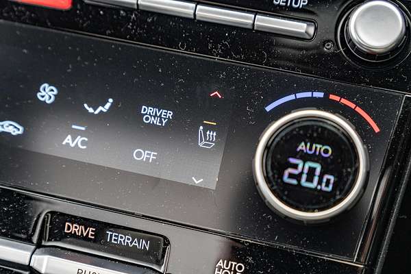 2025 Hyundai Santa Fe Hybrid Calligraphy MX5.V1