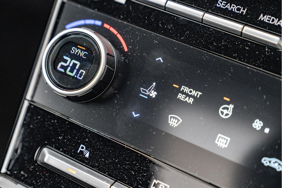2025 Hyundai Santa Fe Hybrid Calligraphy MX5.V1