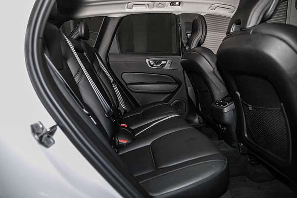 2021 Volvo XC60 T5 Inscription