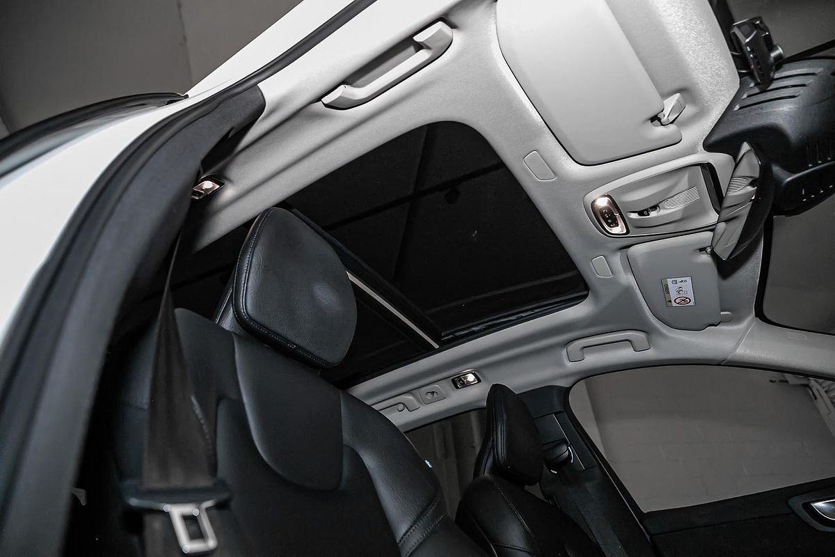 2021 Volvo XC60 T5 Inscription
