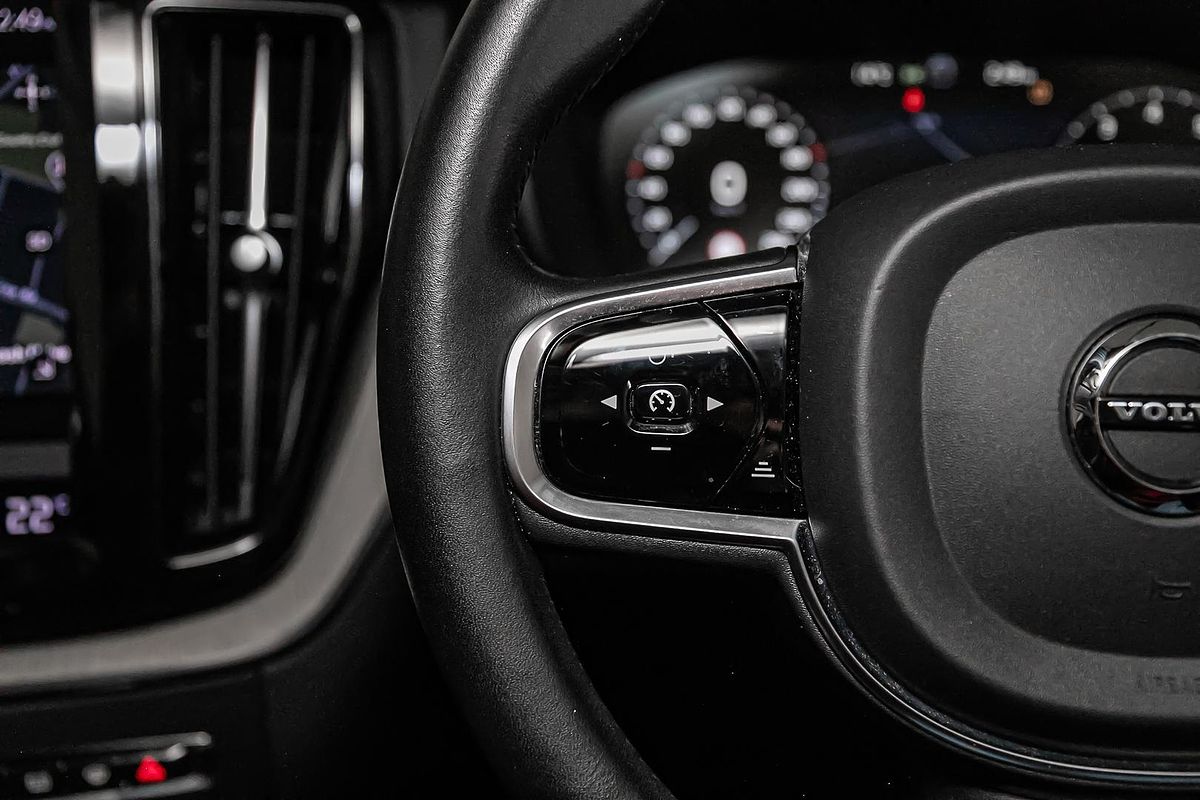 2021 Volvo XC60 T5 Inscription