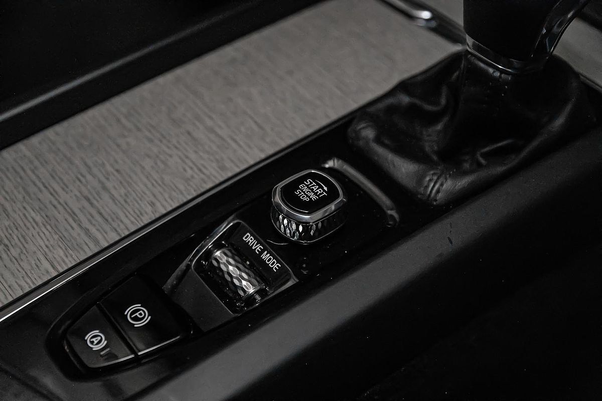 2021 Volvo XC60 T5 Inscription