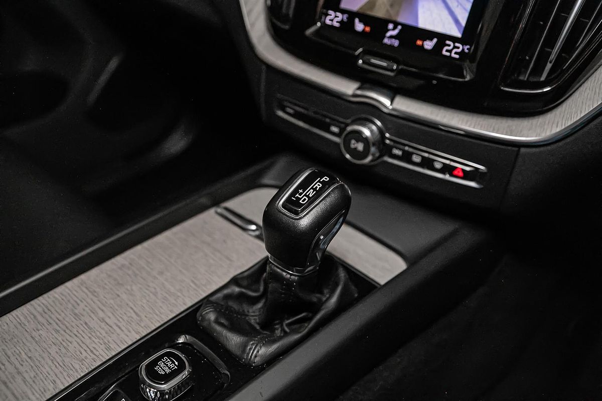 2021 Volvo XC60 T5 Inscription
