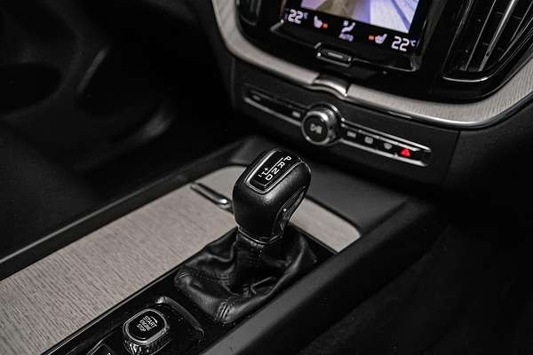 2021 Volvo XC60 T5 Inscription