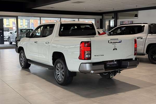 2024 Mitsubishi Triton GLS MV 4X4