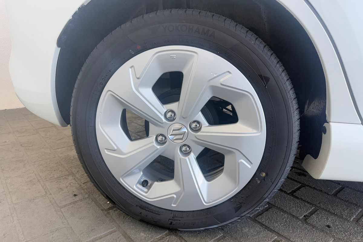 2024 Suzuki Swift Hybrid Plus UZ