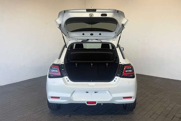 2024 Suzuki Swift Hybrid Plus UZ