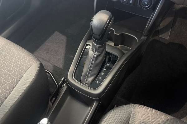 2024 Suzuki Swift Hybrid Plus UZ