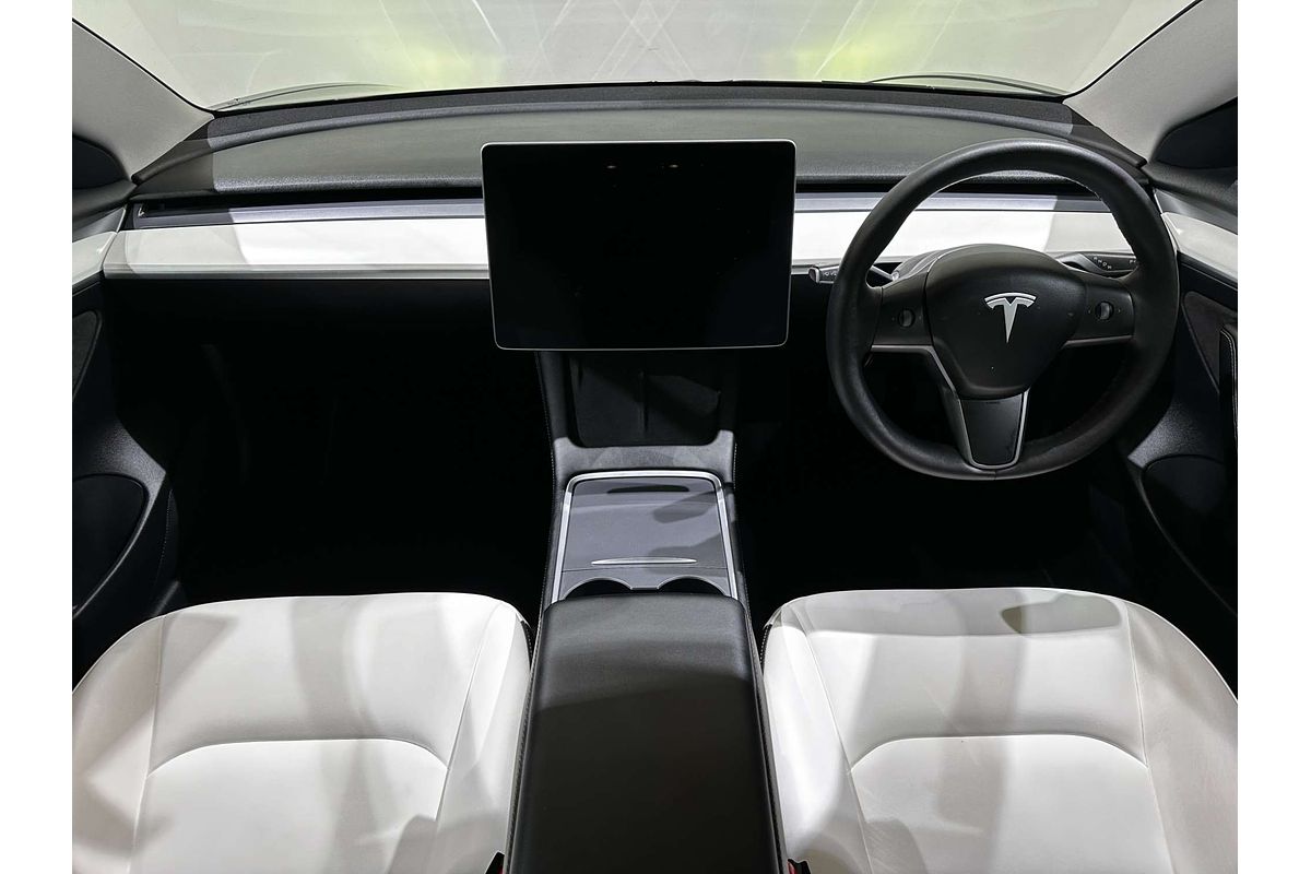 2022 Tesla Model 3 Rear-Wheel Drive