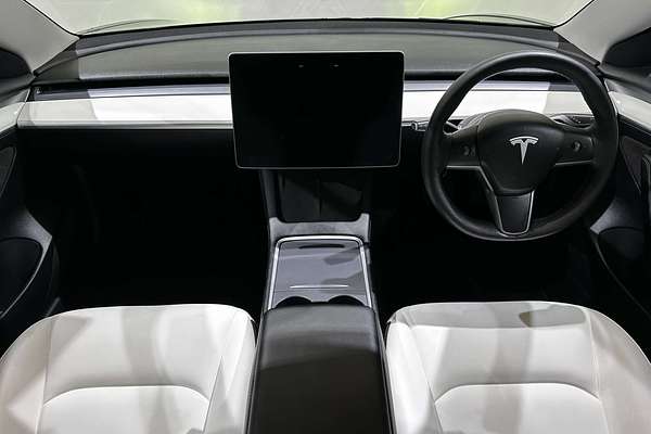 2022 Tesla Model 3 Rear-Wheel Drive