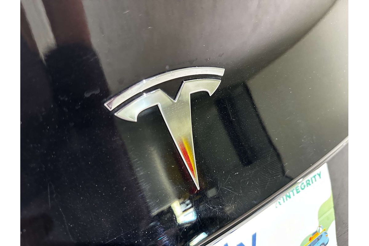2022 Tesla Model 3 Rear-Wheel Drive