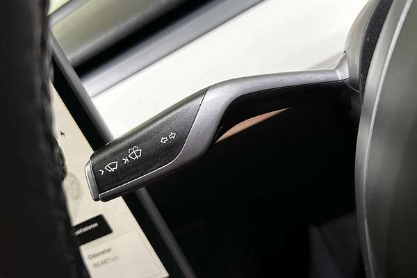 2022 Tesla Model 3 Rear-Wheel Drive