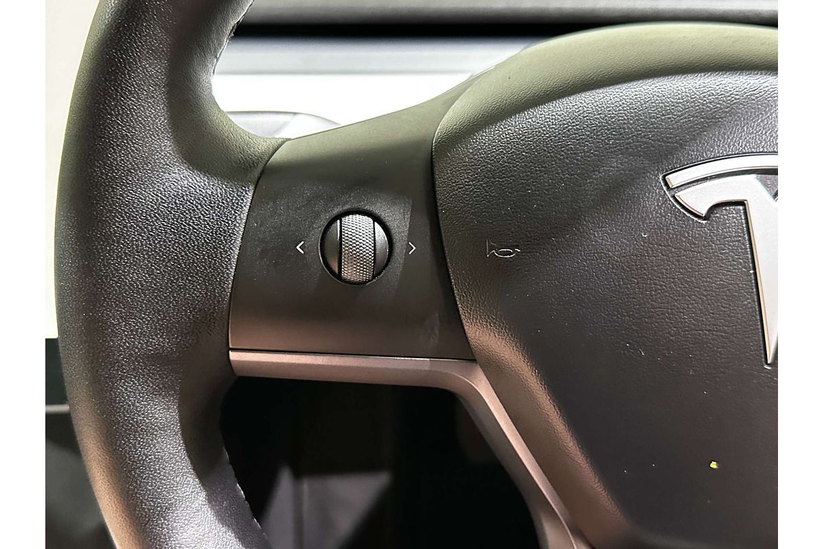 2022 Tesla Model 3 Rear-Wheel Drive