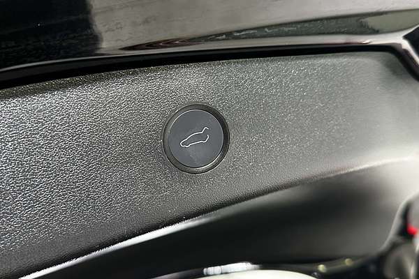 2022 Tesla Model 3 Rear-Wheel Drive