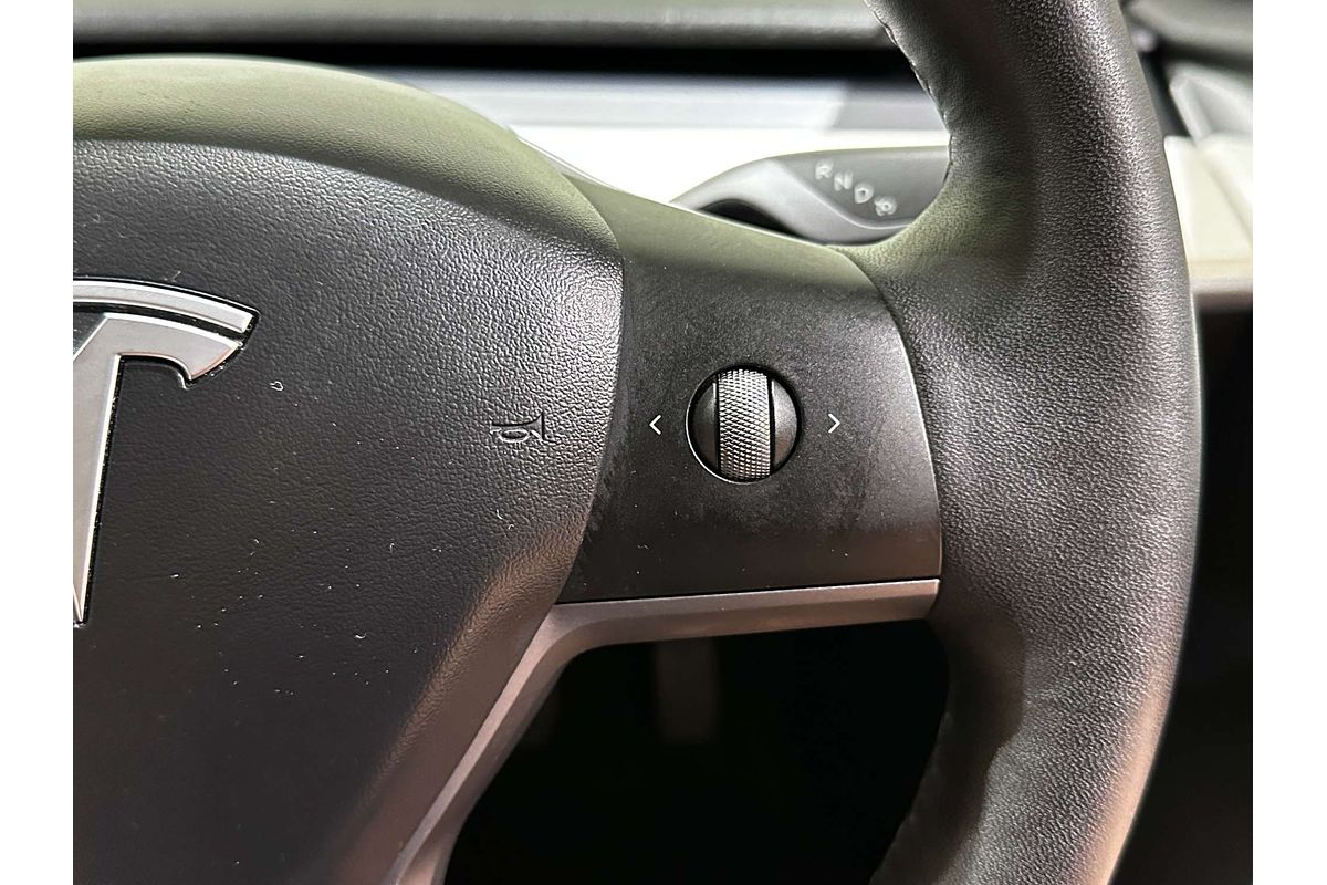 2022 Tesla Model 3 Rear-Wheel Drive