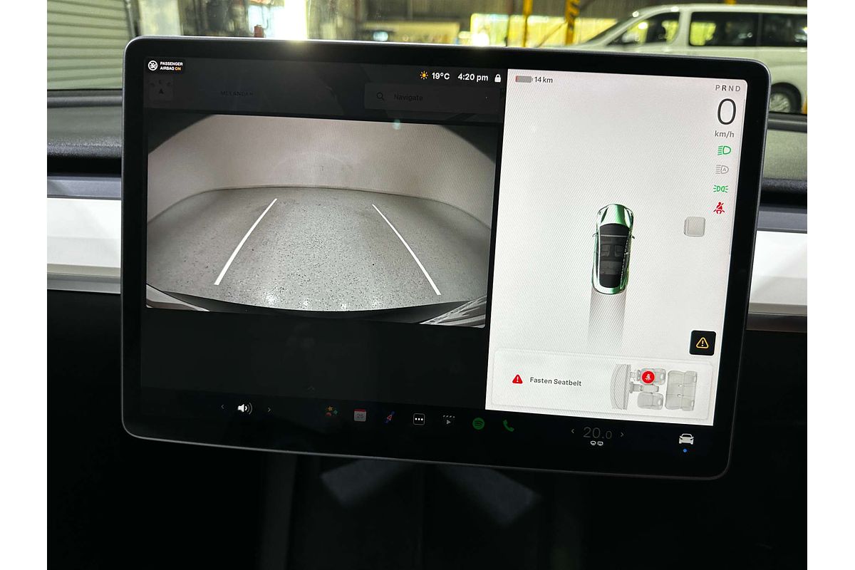 2022 Tesla Model 3 Rear-Wheel Drive