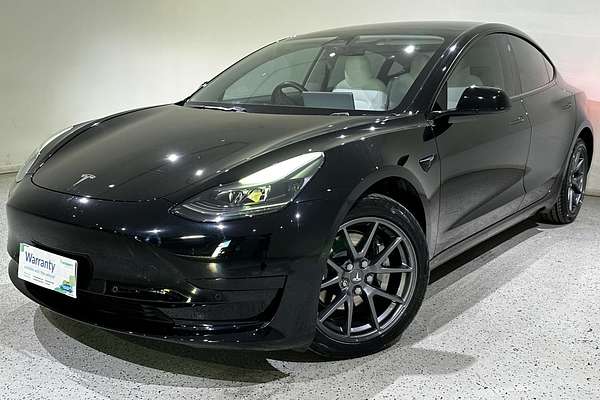 2022 Tesla Model 3 Rear-Wheel Drive