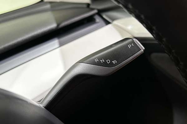 2022 Tesla Model 3 Rear-Wheel Drive