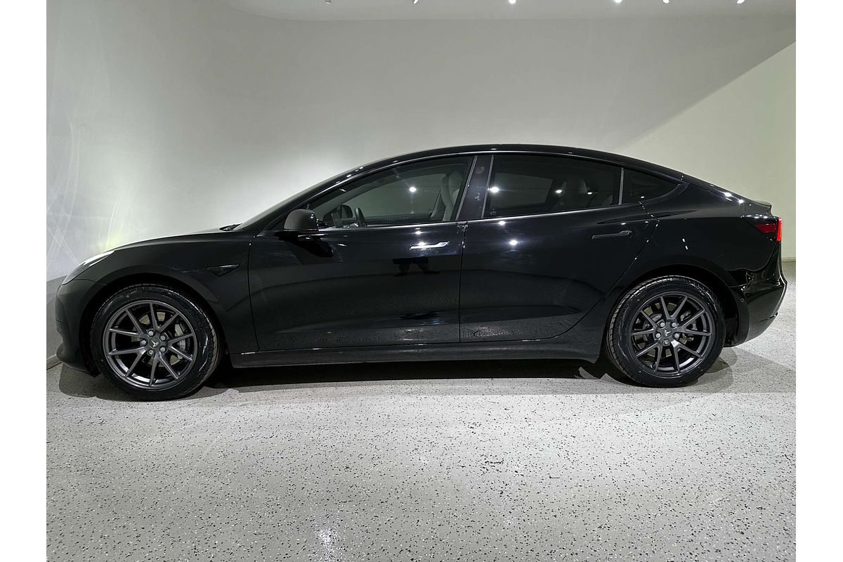 2022 Tesla Model 3 Rear-Wheel Drive