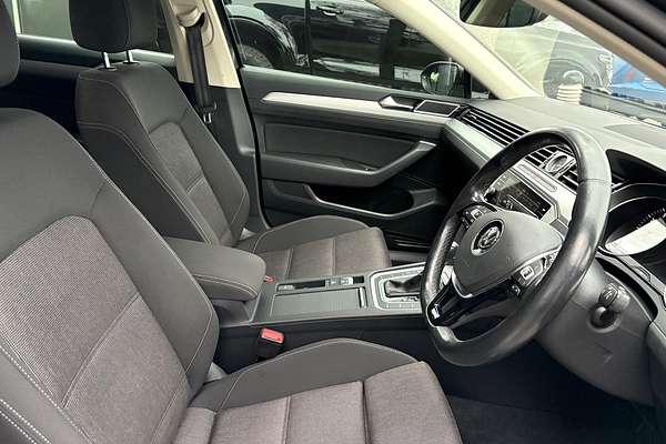 2018 Volkswagen Passat 132TSI Proline B8