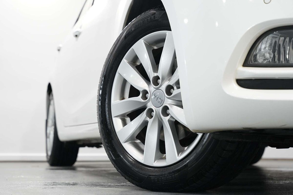 2014 Kia Cerato Si YD